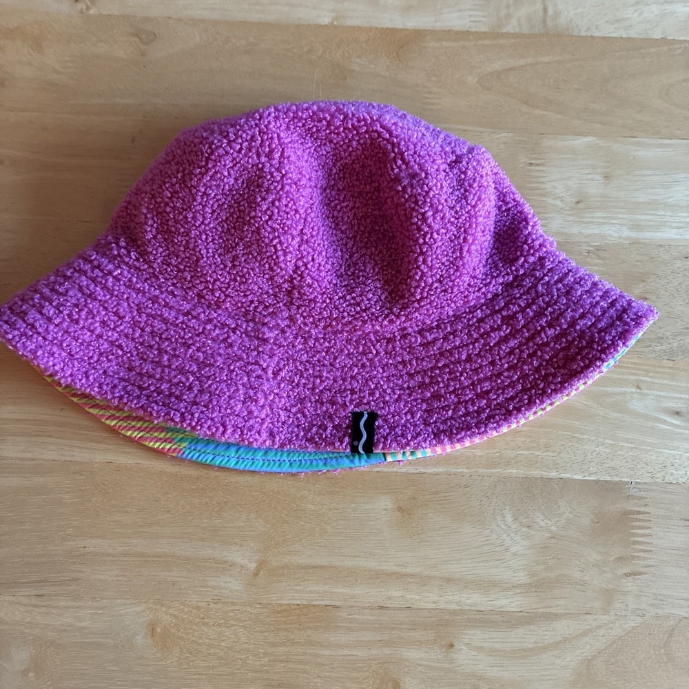 Crayola X Kohls Pink Faux Fur / Fleece Bucket Hat Festival Y2K